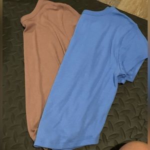 Bundle of 2 crop active tops